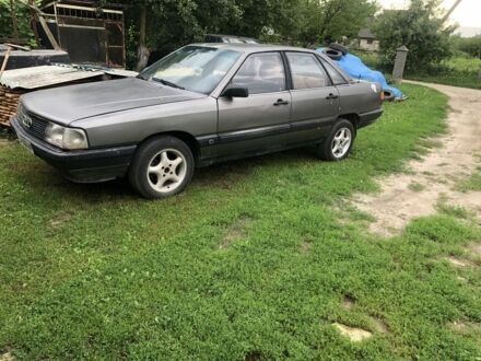 Сірий Ауді 100, об'ємом двигуна 1.8 л та пробігом 3 тис. км за 1200 $, фото 1 на Automoto.ua