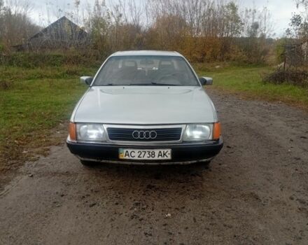 Серый Ауди 100, объемом двигателя 2.2 л и пробегом 999 тыс. км за 1100 $, фото 1 на Automoto.ua