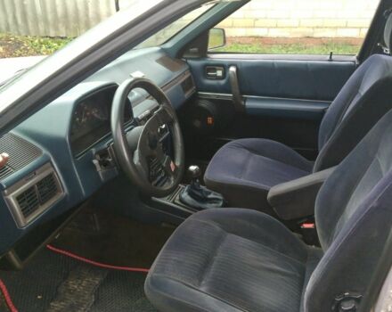 Серый Ауди 100, объемом двигателя 2.2 л и пробегом 400 тыс. км за 3400 $, фото 1 на Automoto.ua