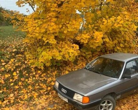 Серый Ауди 100, объемом двигателя 1.8 л и пробегом 50 тыс. км за 1100 $, фото 1 на Automoto.ua