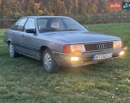 Серый Ауди 100, объемом двигателя 1.8 л и пробегом 306 тыс. км за 1100 $, фото 1 на Automoto.ua