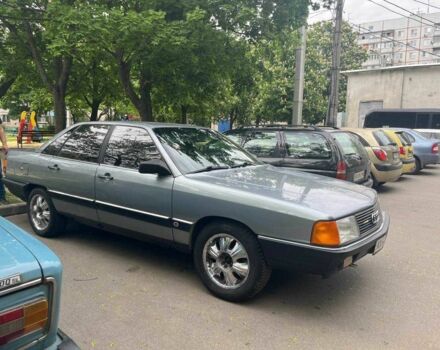 Серый Ауди 100, объемом двигателя 2.2 л и пробегом 183 тыс. км за 1499 $, фото 1 на Automoto.ua