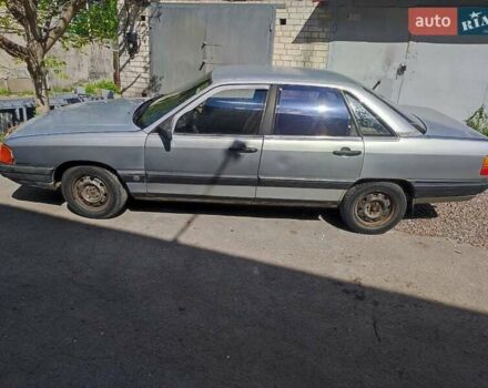 Сірий Ауді 100, об'ємом двигуна 1.8 л та пробігом 420 тис. км за 1050 $, фото 1 на Automoto.ua