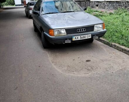 Сірий Ауді 100, об'ємом двигуна 1.8 л та пробігом 200 тис. км за 599 $, фото 1 на Automoto.ua