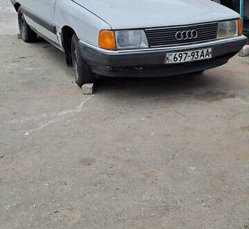 Ауди 100 1985 в Днепре (Днепропетровске) на Automoto.ua Серый Ауди 100, объемом двигателя 0 л и пробегом 290 тыс. км за 700 $, фото 1 на Automoto.ua