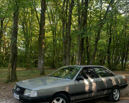 Сірий Ауді 100, об'ємом двигуна 2.2 л та пробігом 155 тис. км за 1400 $, фото 1 на Automoto.ua