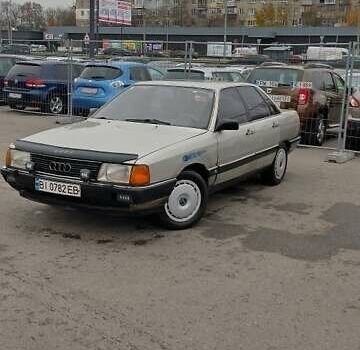 Серый Ауди 100, объемом двигателя 2.2 л и пробегом 400 тыс. км за 1600 $, фото 1 на Automoto.ua