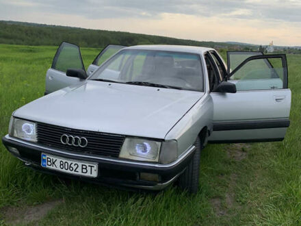 Ауди 100 1986 в Ровно на Automoto.ua Серый Ауди 100, объемом двигателя 1.8 л и пробегом 333 тыс. км за 2200 $, фото 1 на Automoto.ua