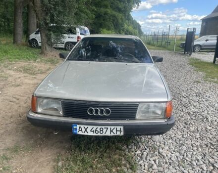 Сірий Ауді 100, об'ємом двигуна 1.8 л та пробігом 300 тис. км за 1100 $, фото 1 на Automoto.ua