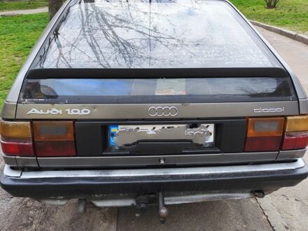 Сірий Ауді 100, об'ємом двигуна 2 л та пробігом 40 тис. км за 1900 $, фото 1 на Automoto.ua