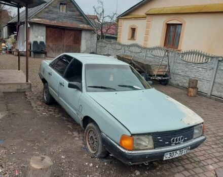 Серый Ауди 100, объемом двигателя 1.8 л и пробегом 120 тыс. км за 100 $, фото 1 на Automoto.ua