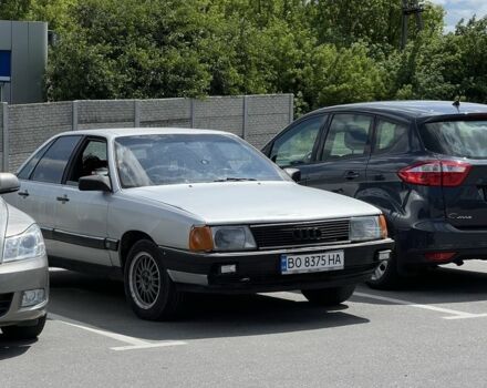 Серый Ауди 100, объемом двигателя 1.8 л и пробегом 290 тыс. км за 1500 $, фото 1 на Automoto.ua