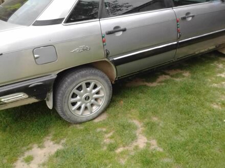 Серый Ауди 100, объемом двигателя 2 л и пробегом 500 тыс. км за 1100 $, фото 1 на Automoto.ua