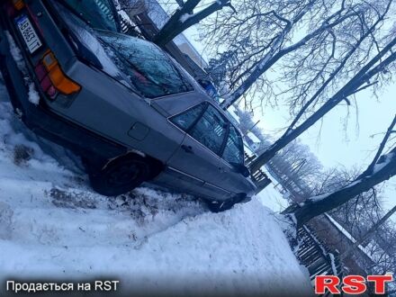Сірий Ауді 100, об'ємом двигуна 1.8 л та пробігом 0 тис. км за 1200 $, фото 1 на Automoto.ua