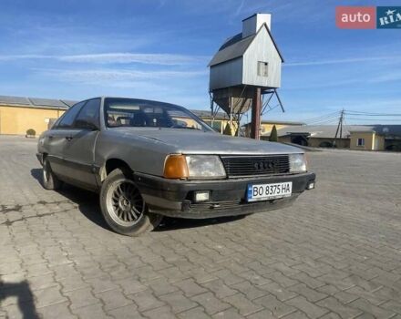 Серый Ауди 100, объемом двигателя 1.8 л и пробегом 290 тыс. км за 1500 $, фото 1 на Automoto.ua