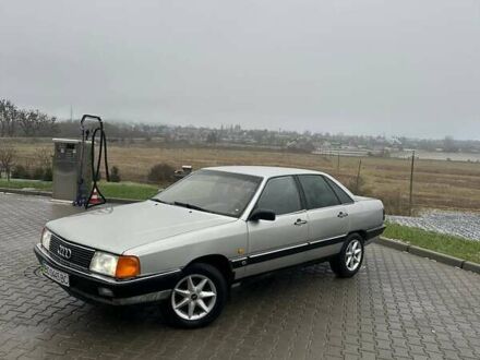 Серый Ауди 100, объемом двигателя 1.8 л и пробегом 320 тыс. км за 1299 $, фото 1 на Automoto.ua