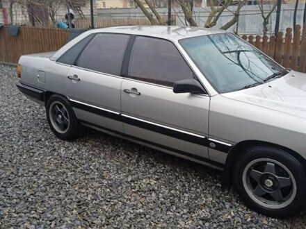Ауди 100 1987 в Казатине на Automoto.ua Серый Ауди 100, объемом двигателя 2 л и пробегом 304 тыс. км за 2500 $, фото 1 на Automoto.ua