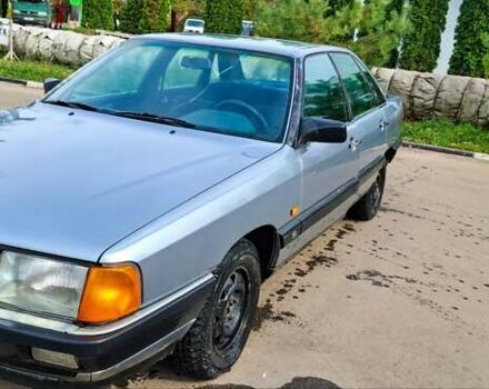 Сірий Ауді 100, об'ємом двигуна 2 л та пробігом 77 тис. км за 2300 $, фото 1 на Automoto.ua
