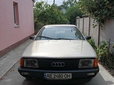 Ауди 100 1988 в Днепре (Днепропетровске) на Automoto.ua Серый Ауди 100, объемом двигателя 2 л и пробегом 367 тыс. км за 2500 $, фото 1 на Automoto.ua