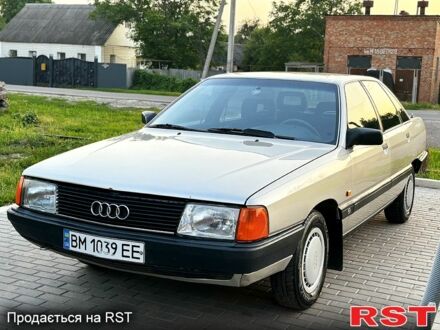 Серый Ауди 100, объемом двигателя 2.2 л и пробегом 280 тыс. км за 2950 $, фото 1 на Automoto.ua