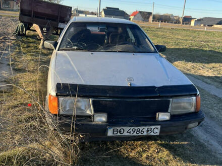 Сірий Ауді 100, об'ємом двигуна 2.2 л та пробігом 400 тис. км за 800 $, фото 1 на Automoto.ua