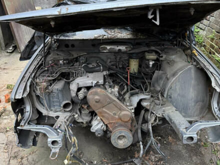 Сірий Ауді 100, об'ємом двигуна 1.98 л та пробігом 400 тис. км за 350 $, фото 1 на Automoto.ua