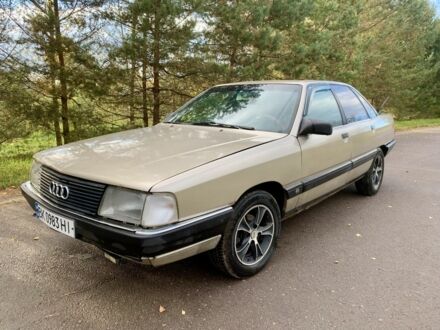 Серый Ауди 100, объемом двигателя 2.3 л и пробегом 400 тыс. км за 1400 $, фото 1 на Automoto.ua