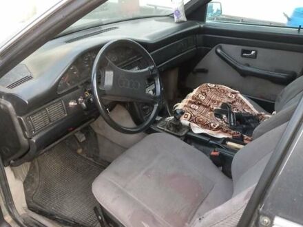 Сірий Ауді 100, об'ємом двигуна 2.3 л та пробігом 300 тис. км за 900 $, фото 1 на Automoto.ua