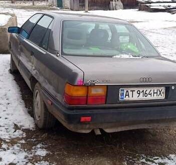 Серый Ауди 100, объемом двигателя 2 л и пробегом 333 тыс. км за 1100 $, фото 1 на Automoto.ua