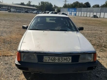 Сірий Ауді 100, об'ємом двигуна 0 л та пробігом 333 тис. км за 1000 $, фото 1 на Automoto.ua
