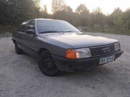 Ауді 100 1990 у Городок на Automoto.ua Сірий Ауді 100, об'ємом двигуна 2 л та пробігом 31 тис. км за 2000 $, фото 1 на Automoto.ua