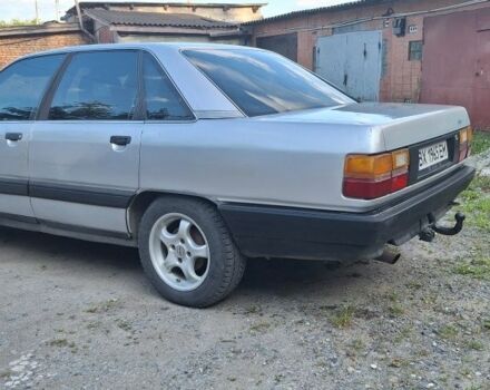 Серый Ауди 100, объемом двигателя 2 л и пробегом 400 тыс. км за 900 $, фото 1 на Automoto.ua