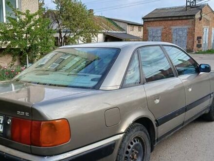 Ауди 100 1991 в Дубно на Automoto.ua Серый Ауди 100, объемом двигателя 2.3 л и пробегом 348 тыс. км за 2200 $, фото 1 на Automoto.ua