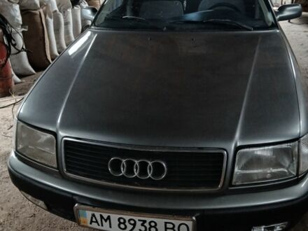 Серый Ауди 100, объемом двигателя 2.8 л и пробегом 260 тыс. км за 2800 $, фото 1 на Automoto.ua