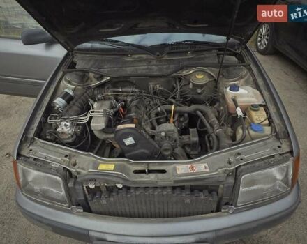 Сірий Ауді 100, об'ємом двигуна 2 л та пробігом 281 тис. км за 2950 $, фото 1 на Automoto.ua