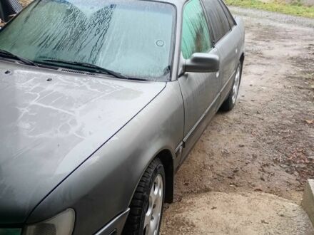 Серый Ауди 100, объемом двигателя 2.8 л и пробегом 390 тыс. км за 2500 $, фото 1 на Automoto.ua