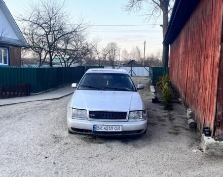 Серый Ауди 100, объемом двигателя 2.5 л и пробегом 300 тыс. км за 1500 $, фото 1 на Automoto.ua