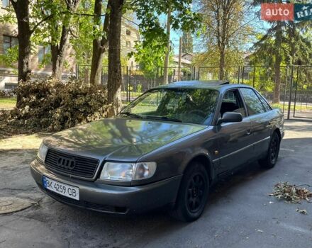 Сірий Ауді 100, об'ємом двигуна 2.5 л та пробігом 450 тис. км за 1800 $, фото 1 на Automoto.ua