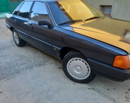 Синий Ауди 100, объемом двигателя 1.8 л и пробегом 348 тыс. км за 1850 $, фото 6 на Automoto.ua