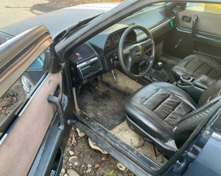 Синий Ауди 100, объемом двигателя 1.8 л и пробегом 200 тыс. км за 450 $, фото 2 на Automoto.ua