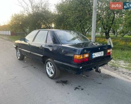 Синий Ауди 100, объемом двигателя 1.8 л и пробегом 150 тыс. км за 650 $, фото 3 на Automoto.ua