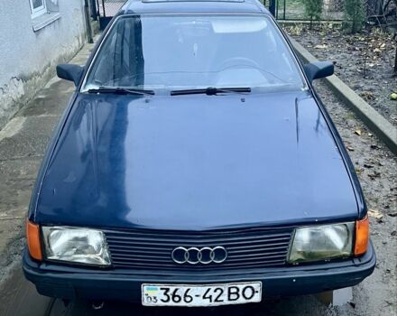 Синий Ауди 100, объемом двигателя 1.8 л и пробегом 100 тыс. км за 1400 $, фото 2 на Automoto.ua