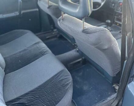 Синий Ауди 100, объемом двигателя 1.8 л и пробегом 300 тыс. км за 750 $, фото 4 на Automoto.ua