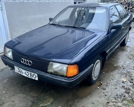 Синий Ауди 100, объемом двигателя 1.8 л и пробегом 100 тыс. км за 1400 $, фото 1 на Automoto.ua