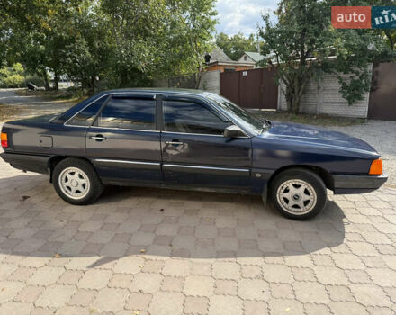 Синий Ауди 100, объемом двигателя 1.8 л и пробегом 555 тыс. км за 1375 $, фото 3 на Automoto.ua