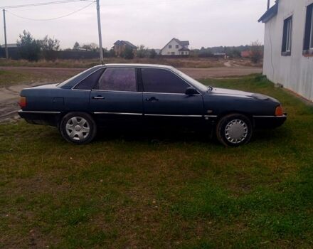 Синій Ауді 100, об'ємом двигуна 2 л та пробігом 400 тис. км за 750 $, фото 2 на Automoto.ua