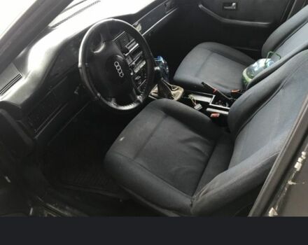 Синій Ауді 100, об'ємом двигуна 1.8 л та пробігом 300 тис. км за 650 $, фото 2 на Automoto.ua