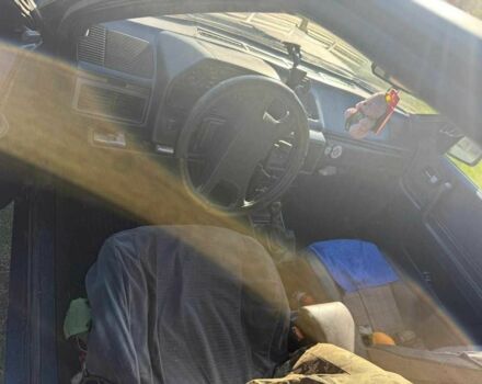 Синій Ауді 100, об'ємом двигуна 1.8 л та пробігом 500 тис. км за 1100 $, фото 5 на Automoto.ua