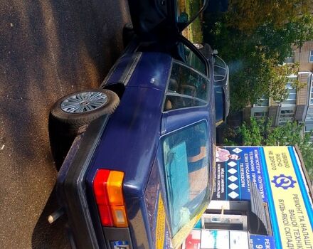 Синий Ауди 100, объемом двигателя 2 л и пробегом 270 тыс. км за 2000 $, фото 1 на Automoto.ua