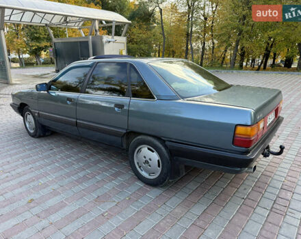 Синий Ауди 100, объемом двигателя 1.8 л и пробегом 457 тыс. км за 2499 $, фото 5 на Automoto.ua